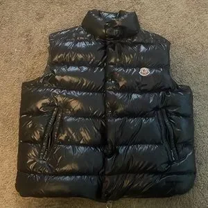 MONCLER｜VESTS (1A00053 596T2 915) Down Vests, Long Puffer & Quilted Vests for Women | Moncler US